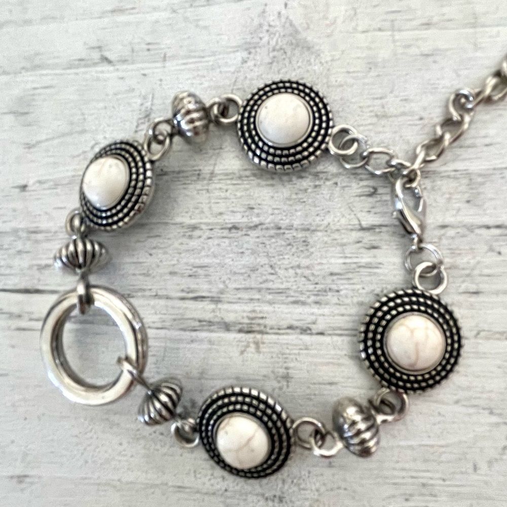Silver tone white circle bracelet